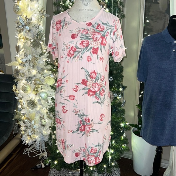 Flora Nikrooz Other - Flora Nikrooz light pink floral nightgown shortsleeve soft dress pajamas Small​